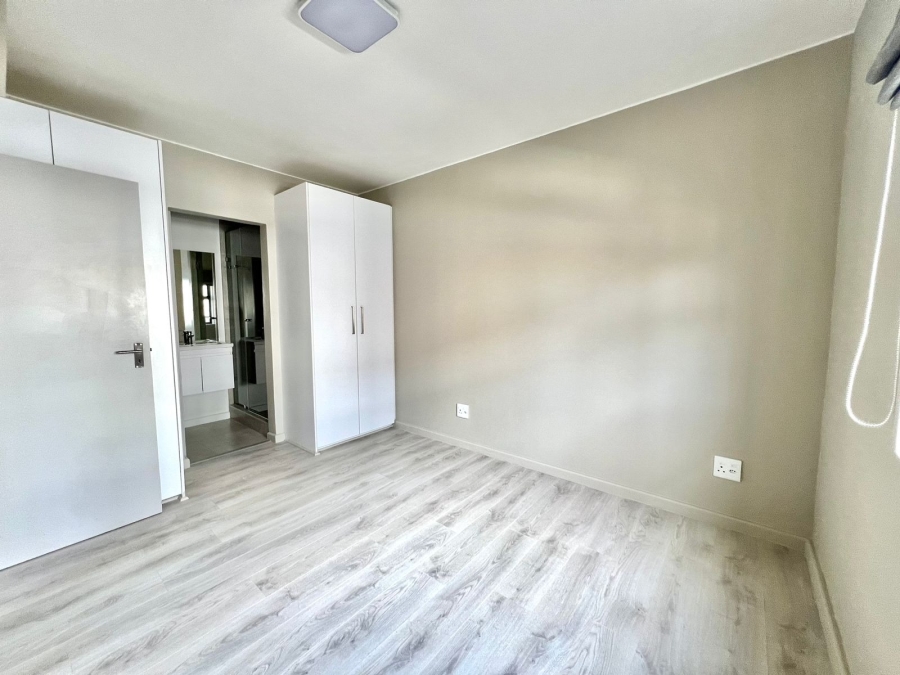 1 Bedroom Property for Sale in Table View Western Cape